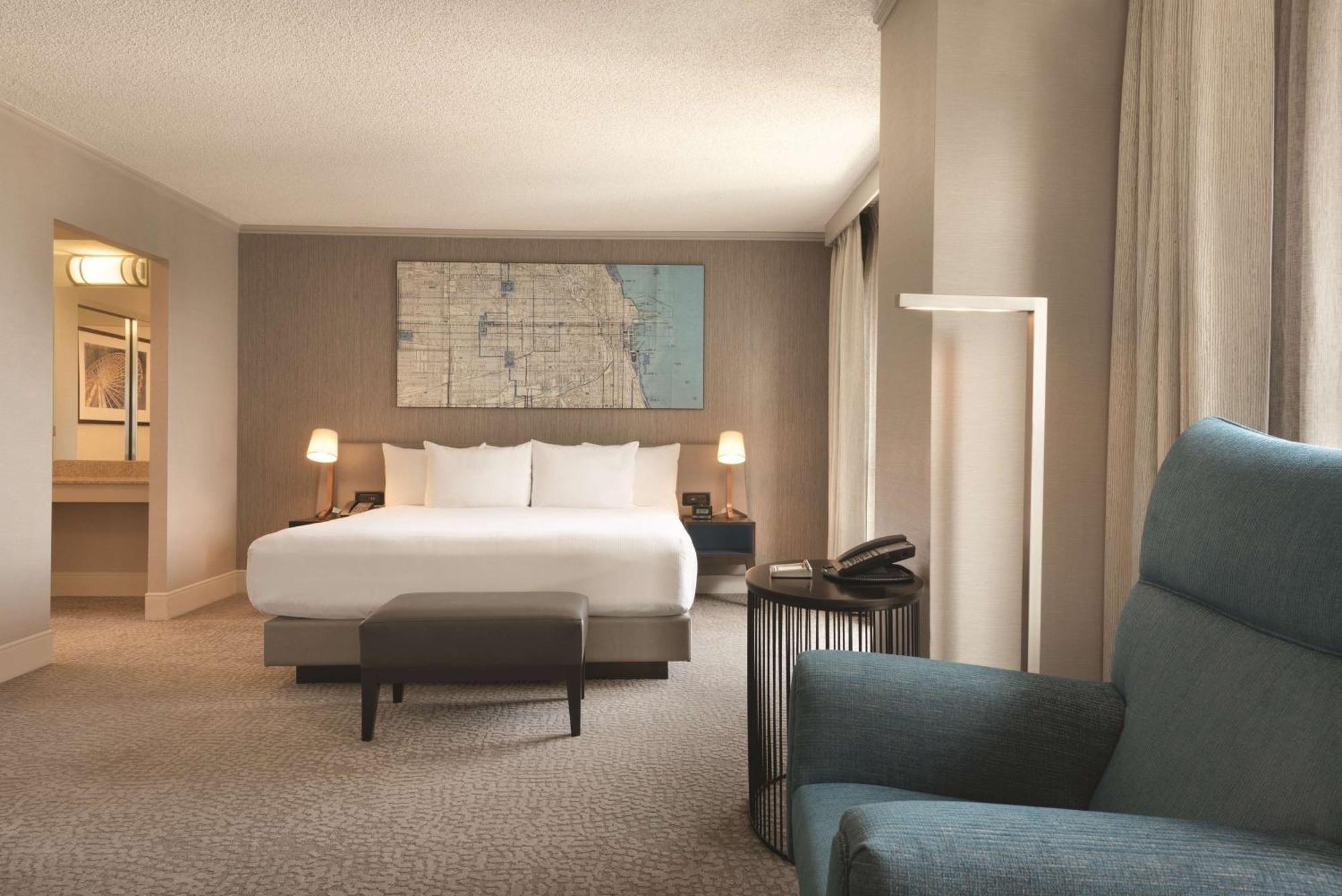 One-Bedroom King Conference Suite
