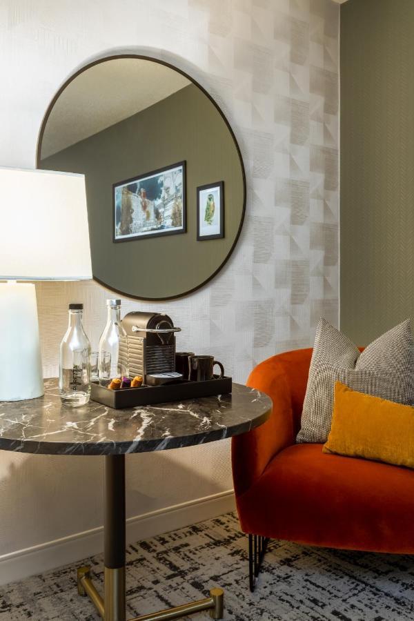 Premium King Room Chicago Skyline View Mobility Accessible