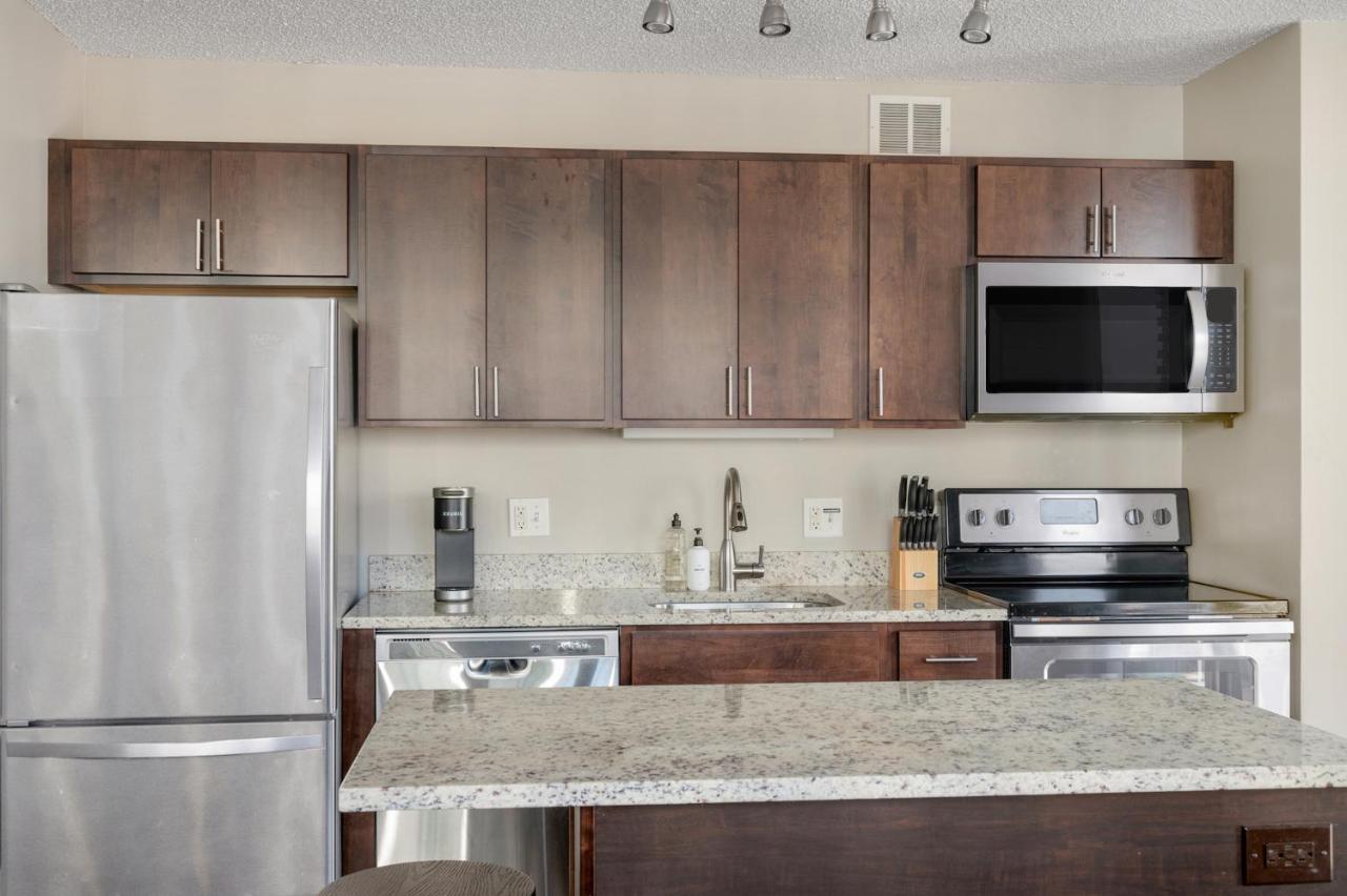 One-Bedroom Apartment Self Check Virtual Front Desk