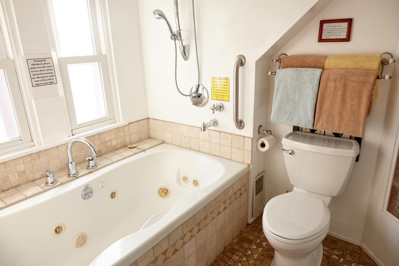 Superior Room Spa Bath