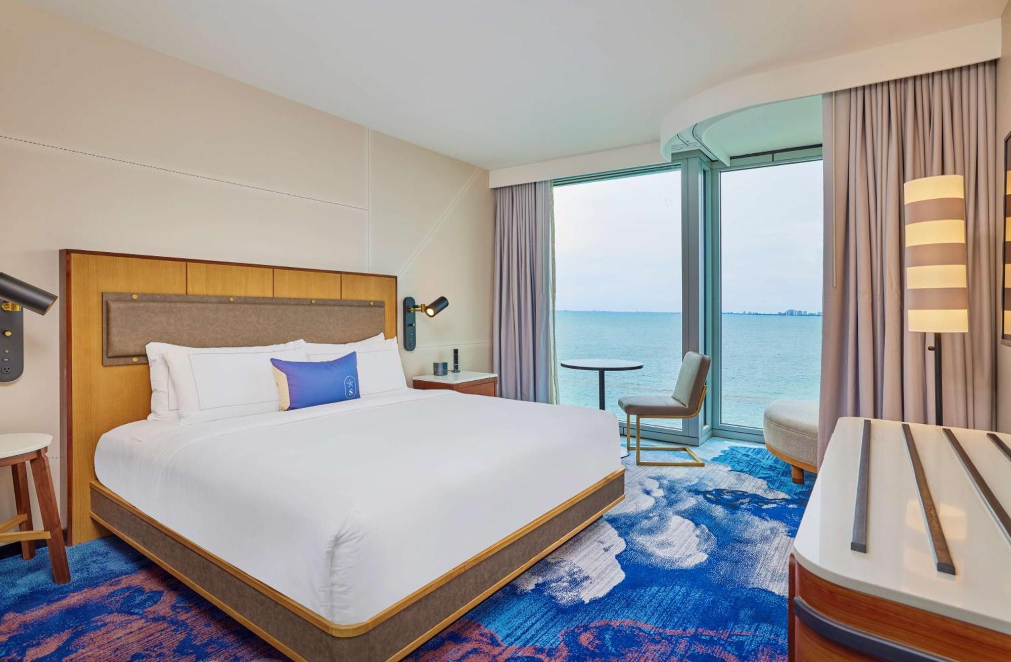 High Floor King Room Hearing Accessible