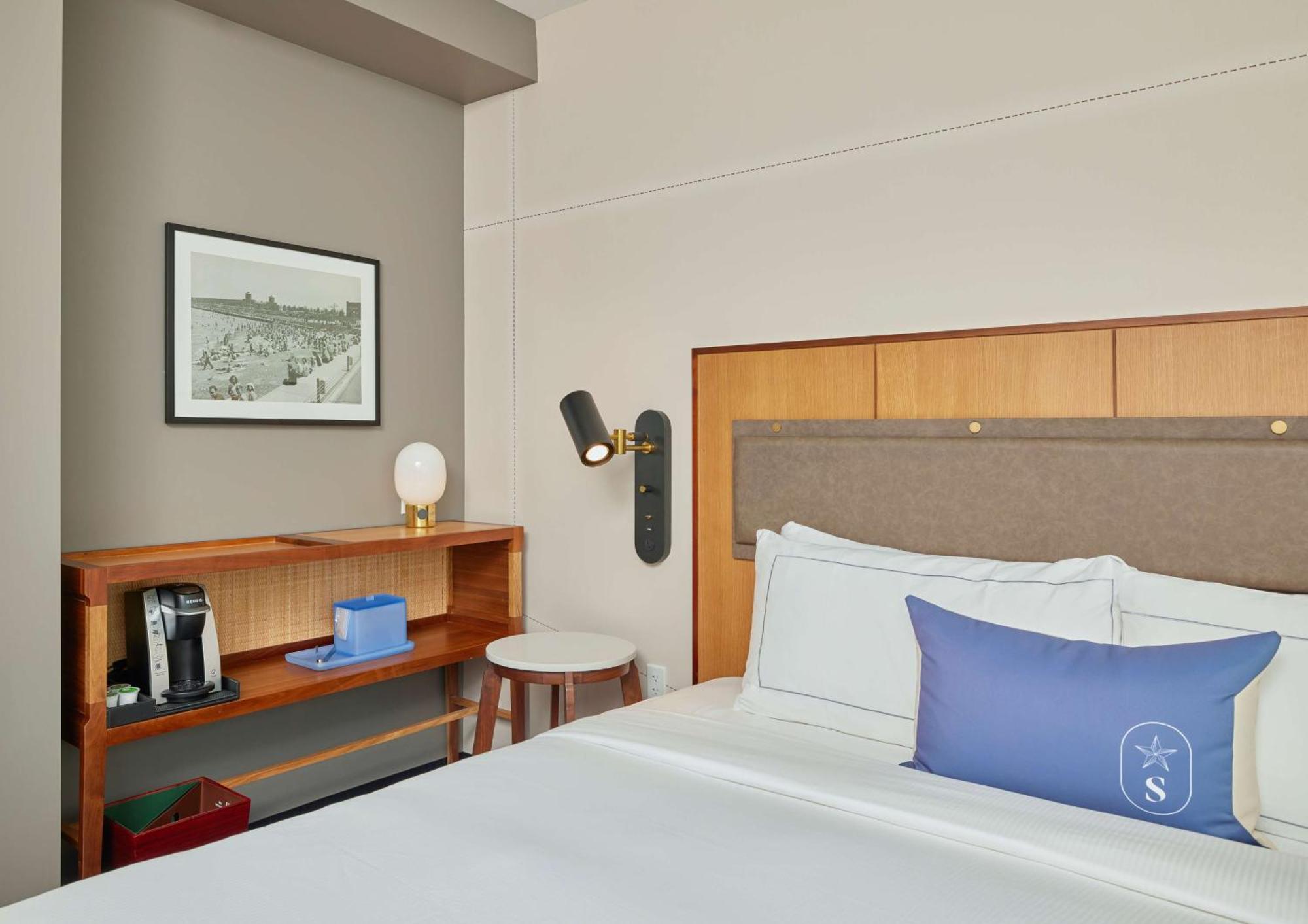 High Floor King Room Hearing Accessible