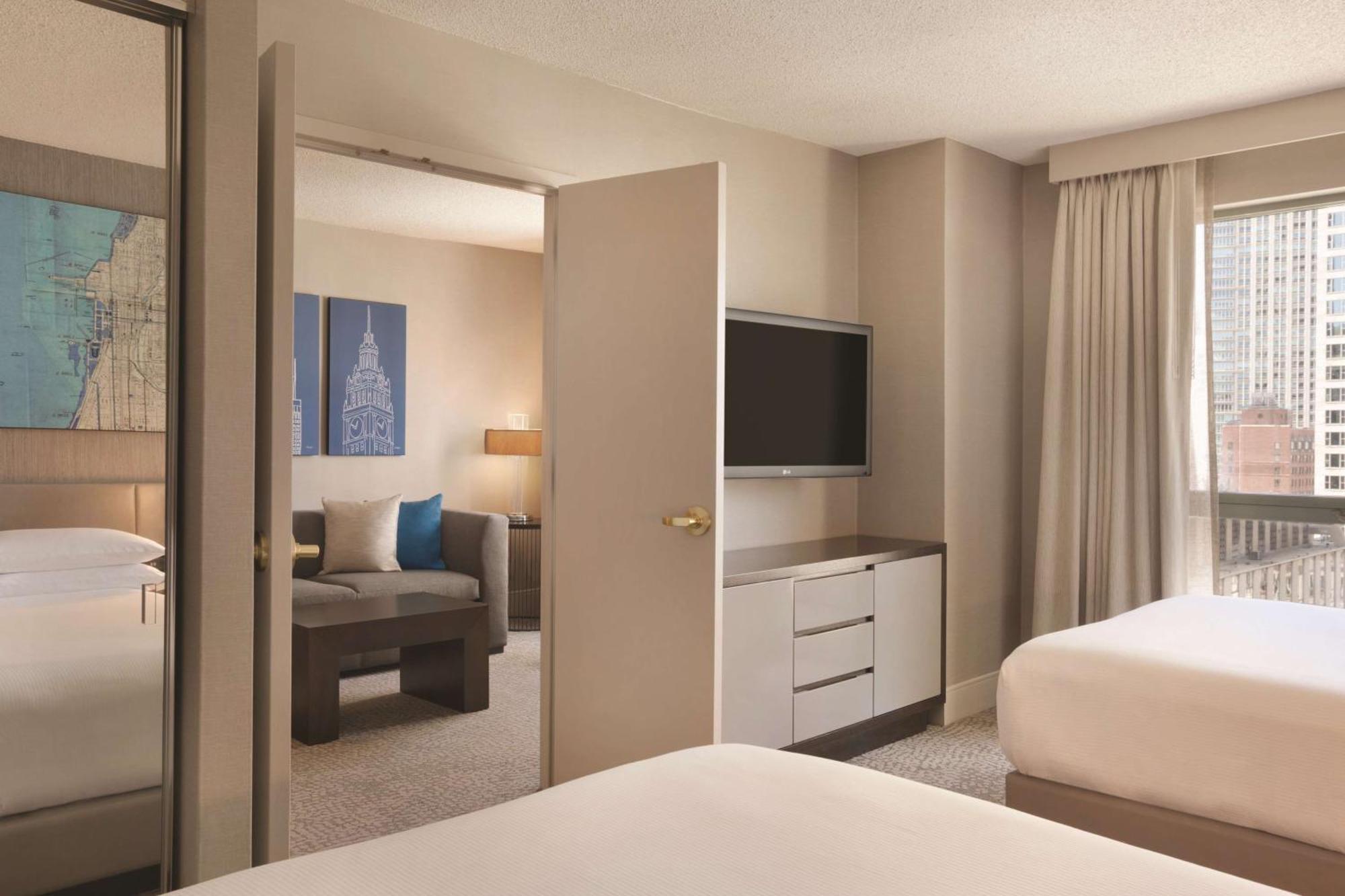 One-Bedroom Suite Two Double Beds Accessible Bathtub