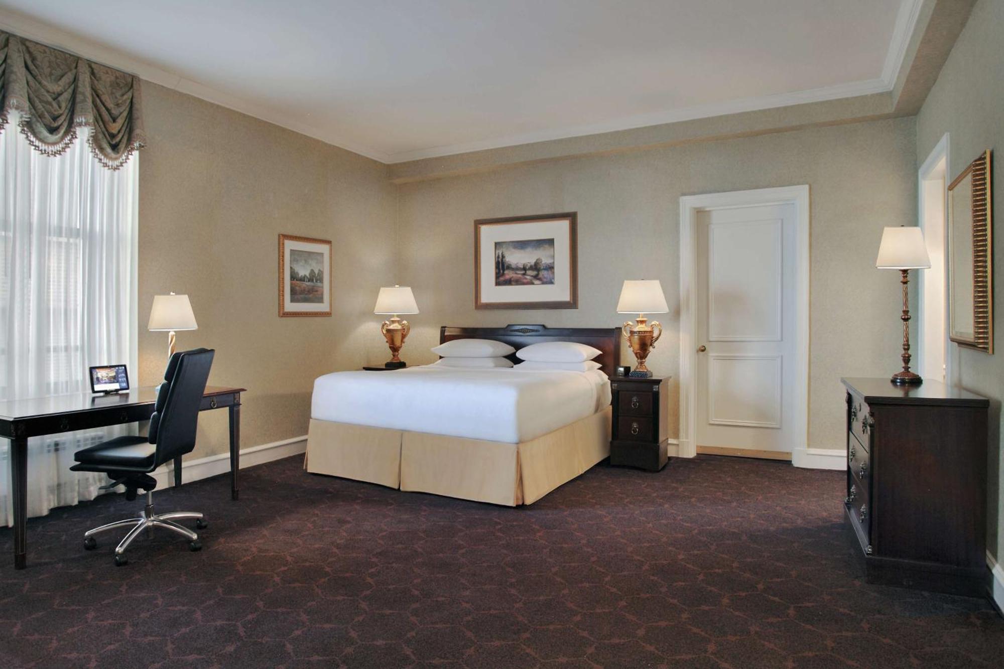 King Studio Suite with Lake View,1552445575:JPEG