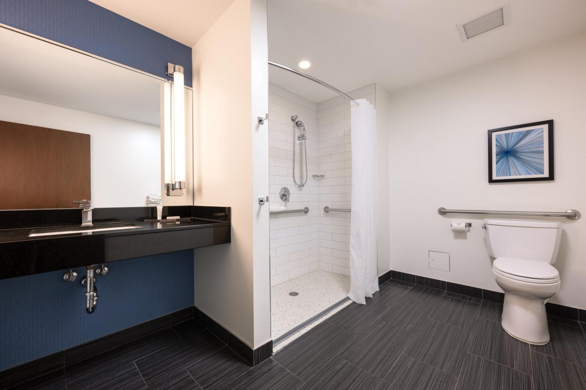 Executive King Accessible Room