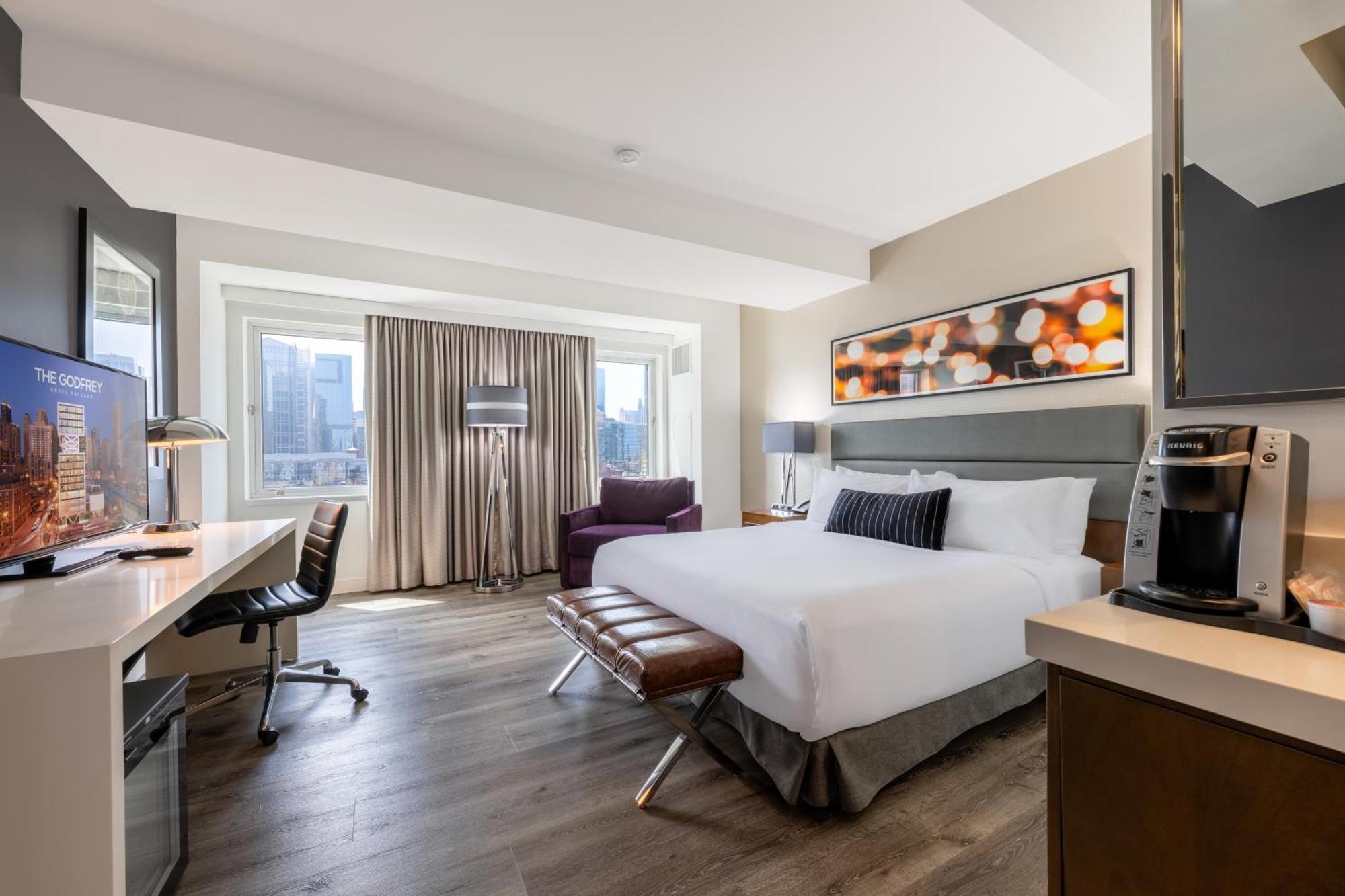 King Room,1681750184:JPEG
