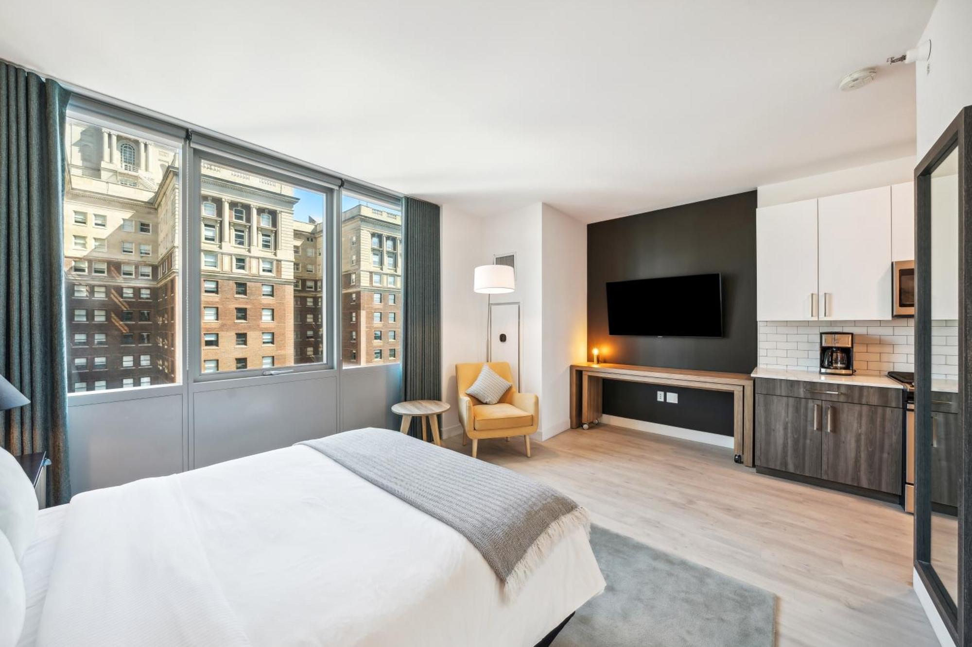 Studio Apt South Loop Chicago