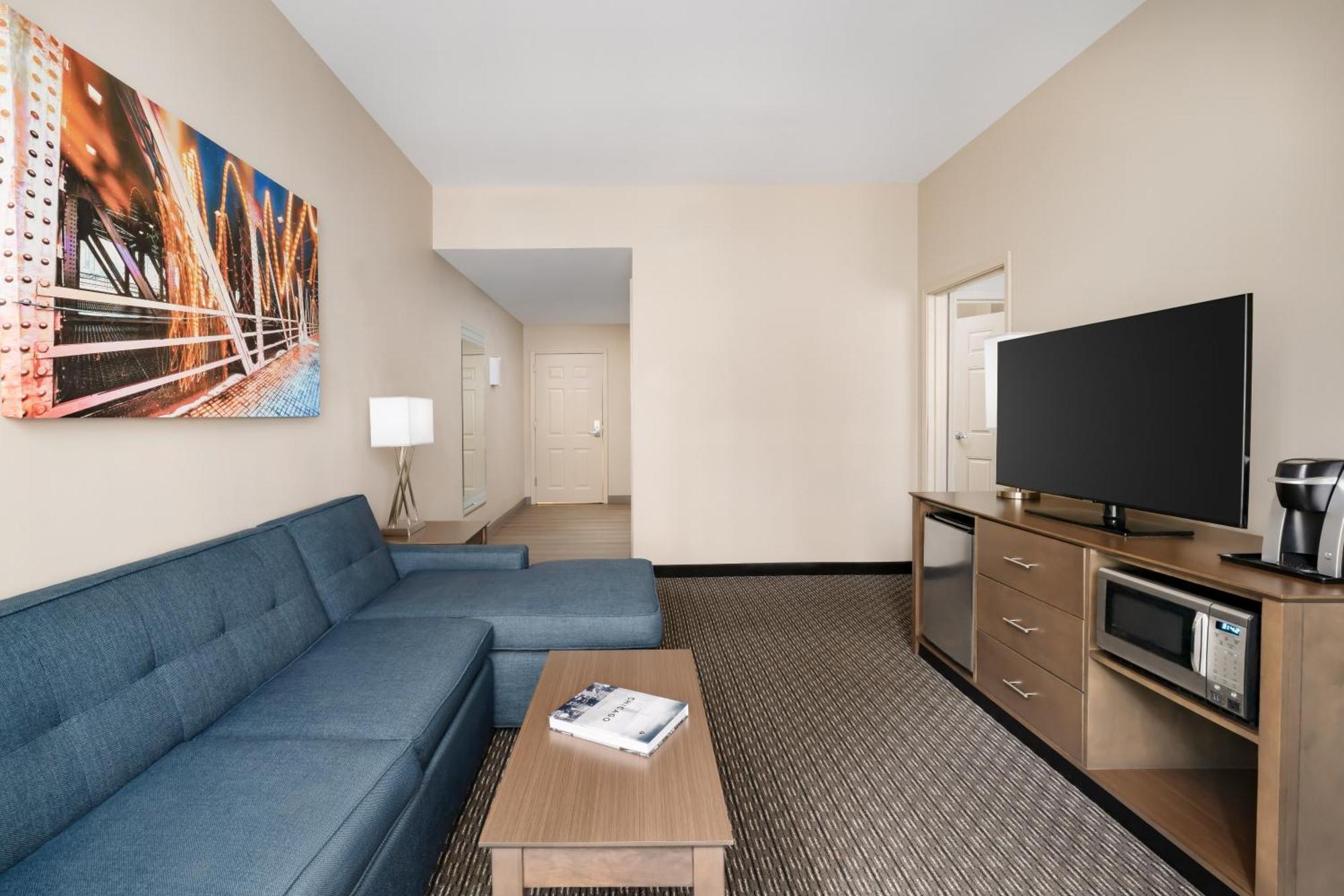 One-Bedroom Suite One King Bed Sofa Bed Non-Smoking