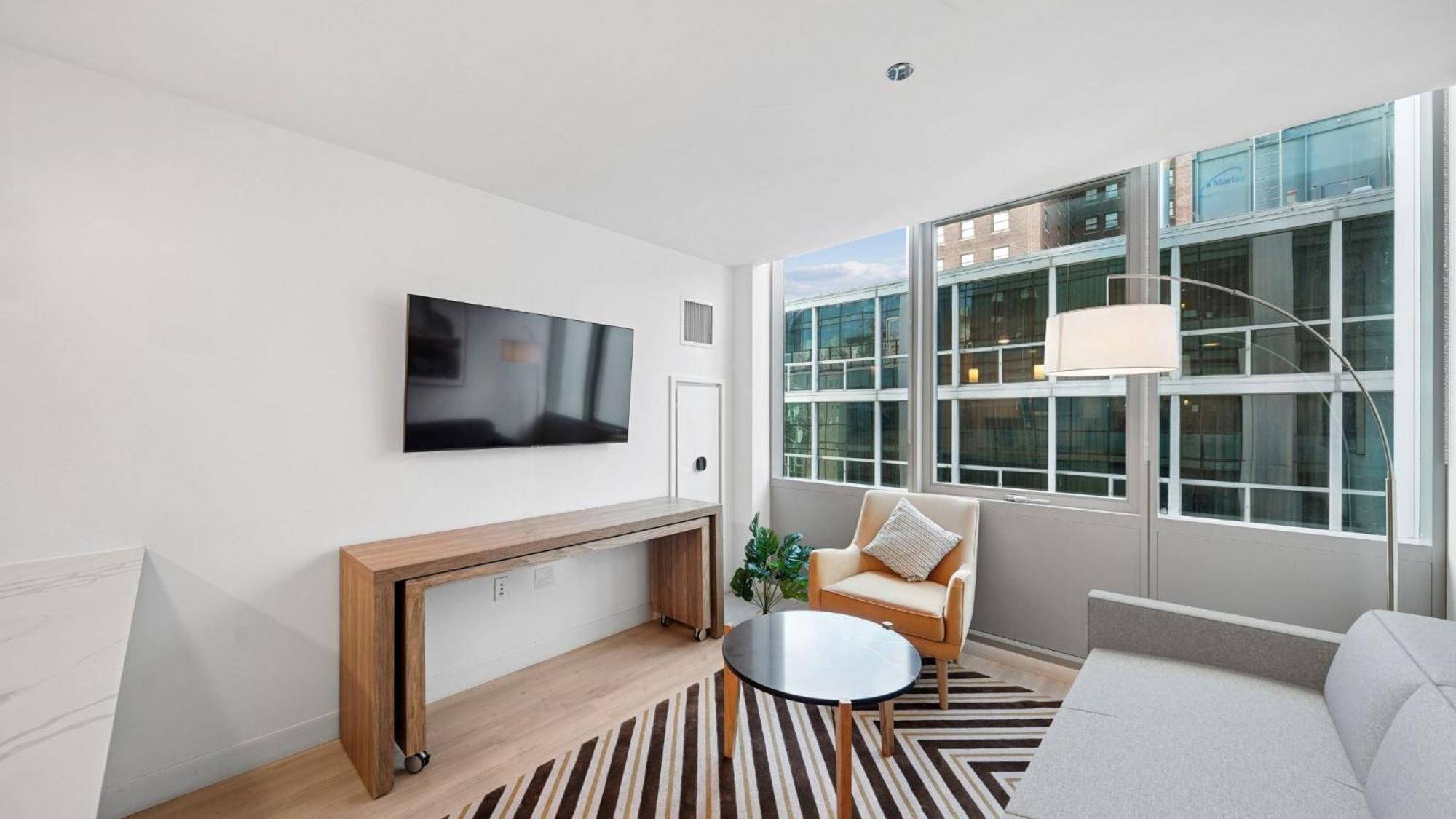 1 Bedroom w or Den South Loop Chicago