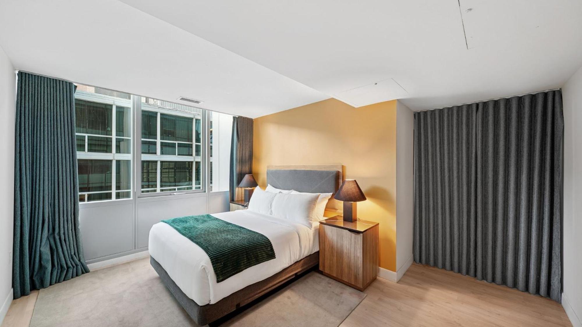 1 Bedroom w or Den South Loop Chicago