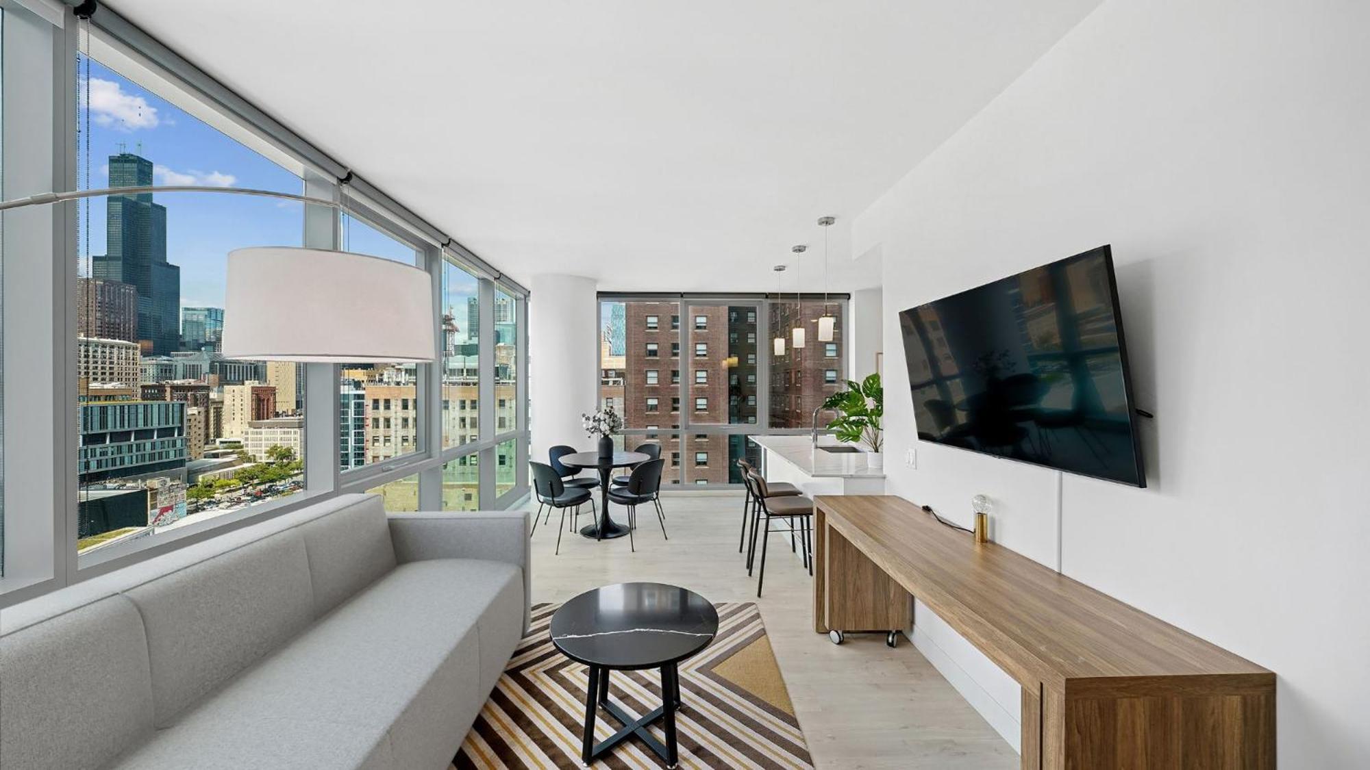 2 Bedroom Premium Apt South Loop Chicago