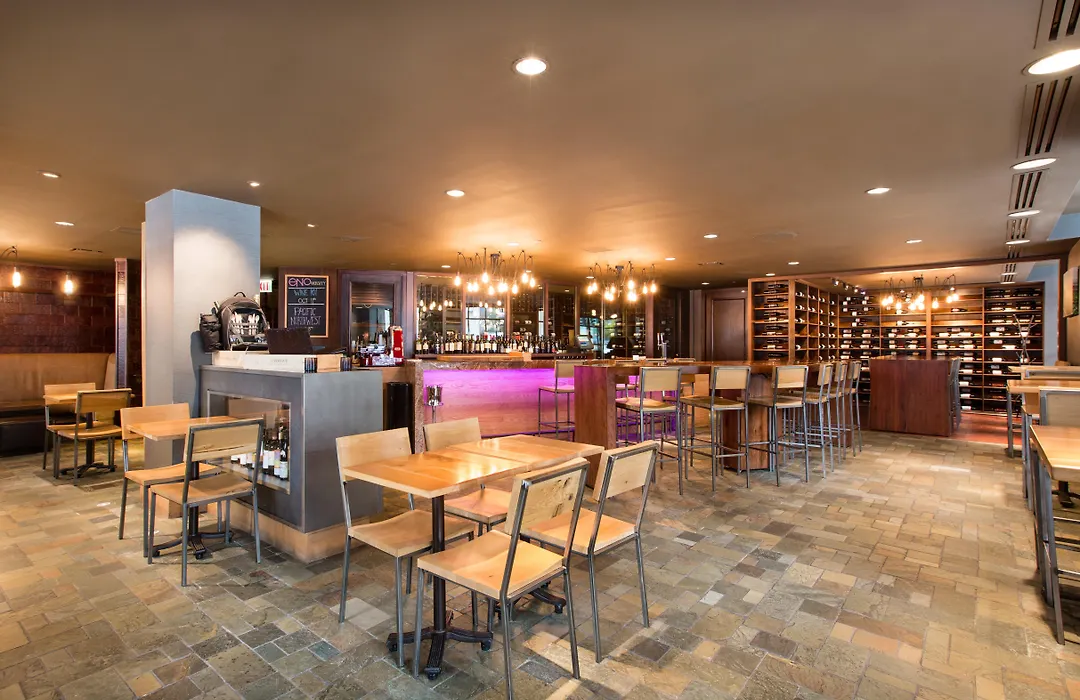 Intercontinental Chicago Magnificent Mile By Ihg-1