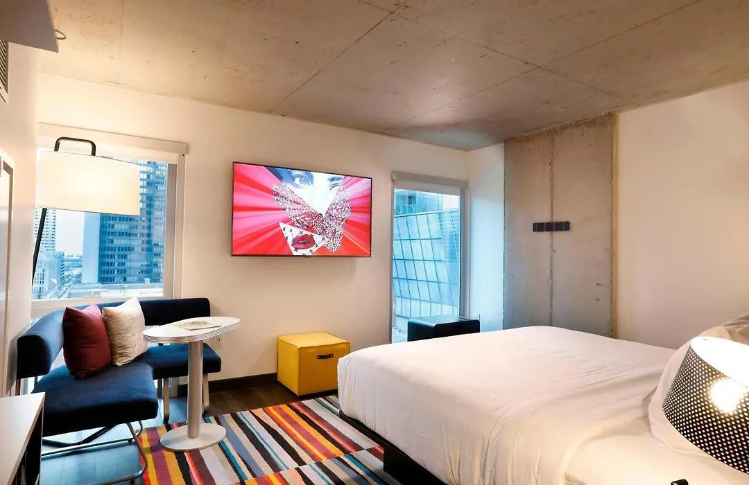 Aloft By Marriott Chicago Mag Mile-1
