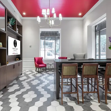 Hotel Saint Clair - Magnificent Mile-3