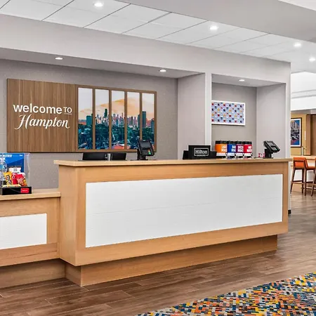 Hampton Inn Chicago North-Loyola Station, Il-3