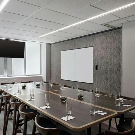 Fairfield Inn And Suites Chicago Downtown/ Magnificent Mile-2