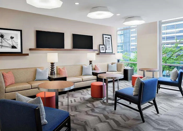 Hotels Downtown ChicagoHampton Inn Mccormick Place