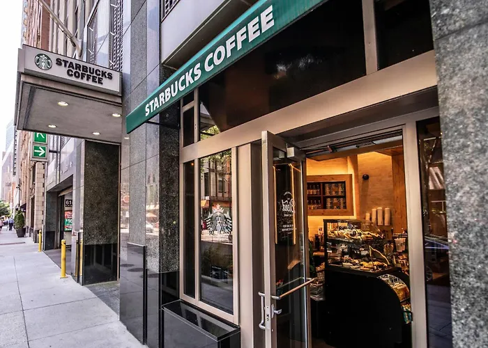 Hotels Downtown ChicagoCourtyard Downtown/Magnificent Mile