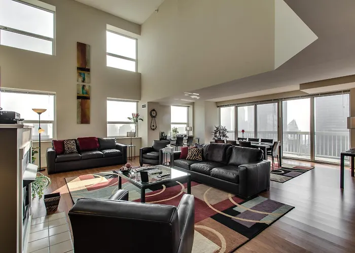 The Penthouse At Grand Plaza Aparthotel Chicago