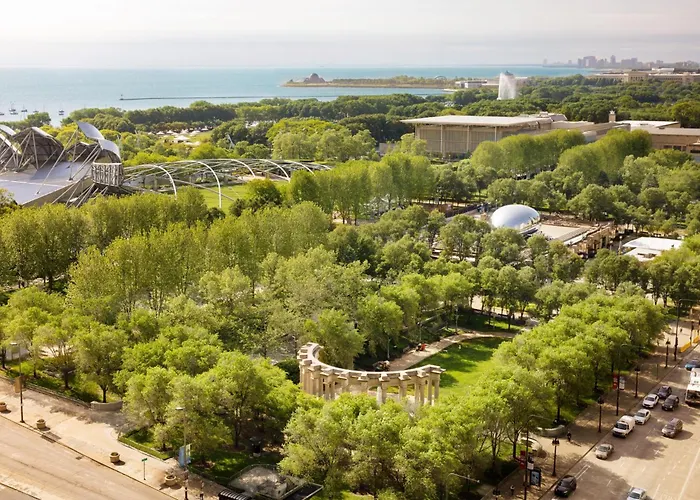 Hotels Downtown ChicagoArlo