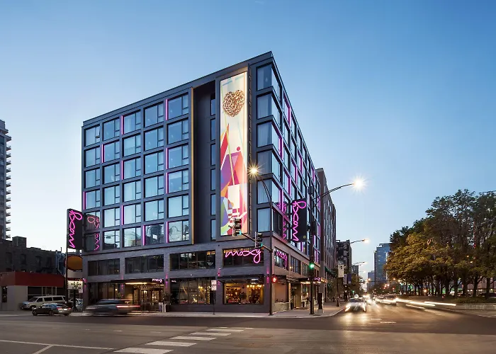 Hotels Downtown ChicagoMoxy Downtown