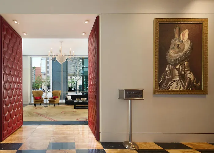 The Royal Sonesta Chicago River North