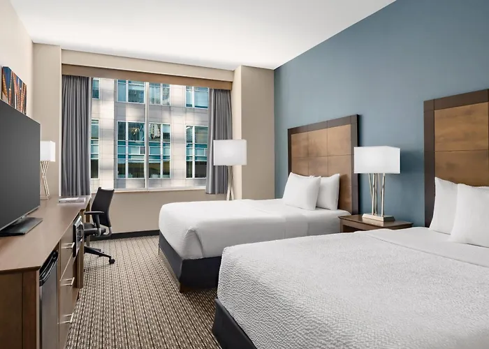 La Quinta Inn & Suites By Wyndham Chicago Downtown