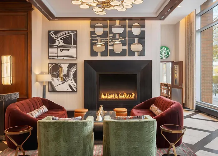 Hotels Downtown ChicagoHilton Garden Inn Mccormick Place