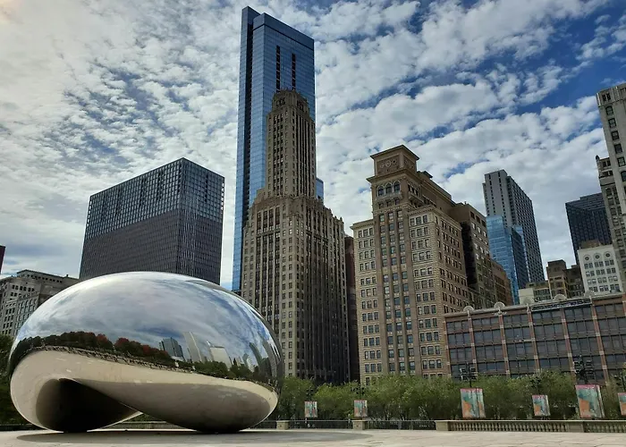 La Quinta Inn & Suites By Wyndham Chicago Downtown